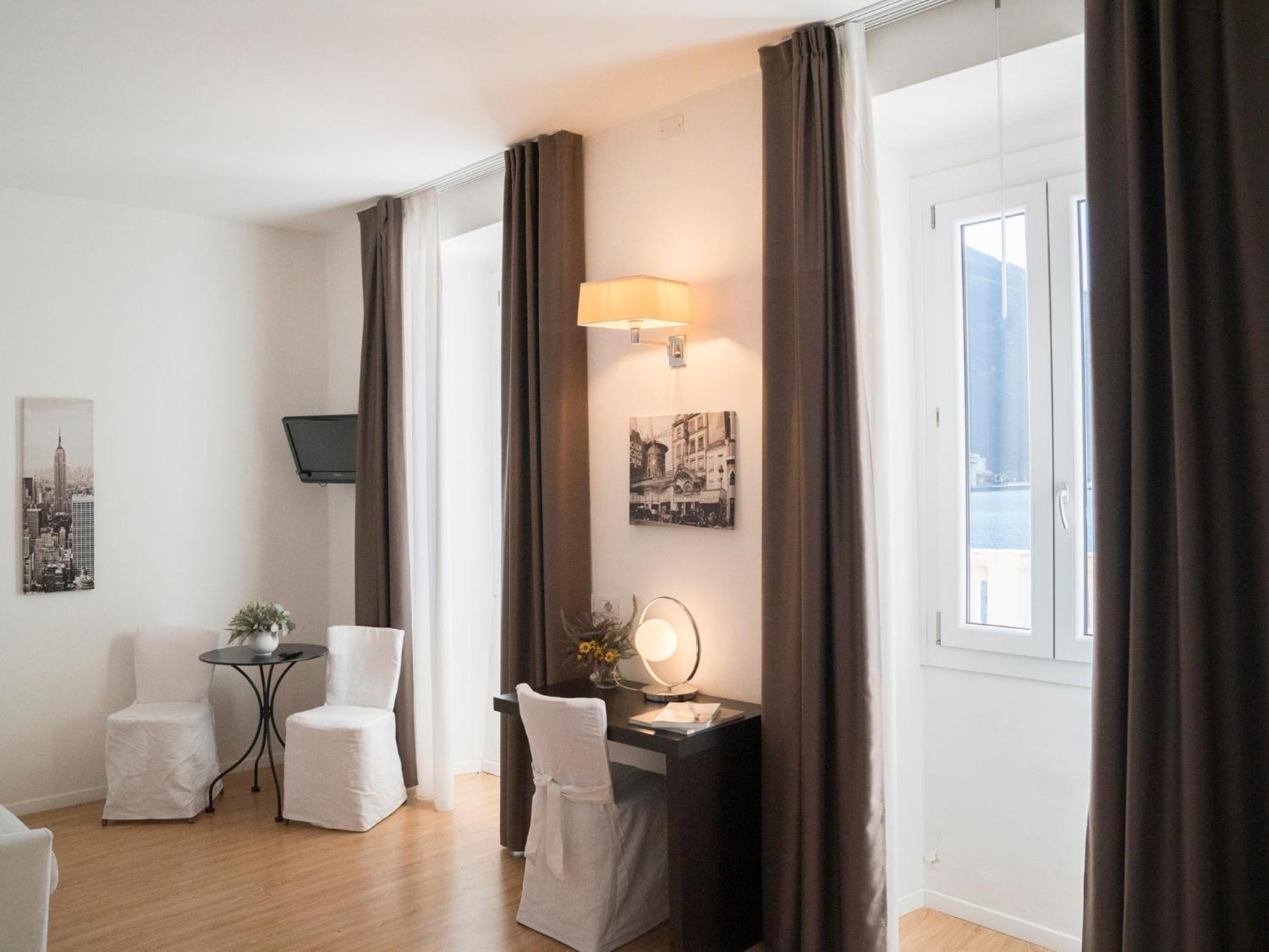 Hotel Geier Torbole Sul Garda Bagian luar foto